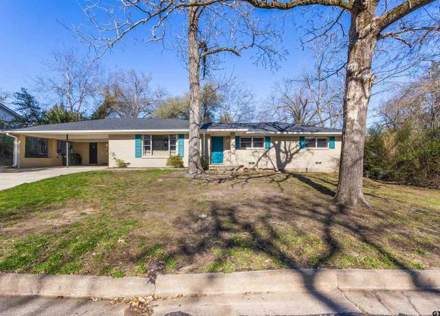Property at 3208 Harwood Dr, Tyler, TX 75701, 3 beds, 2 baths