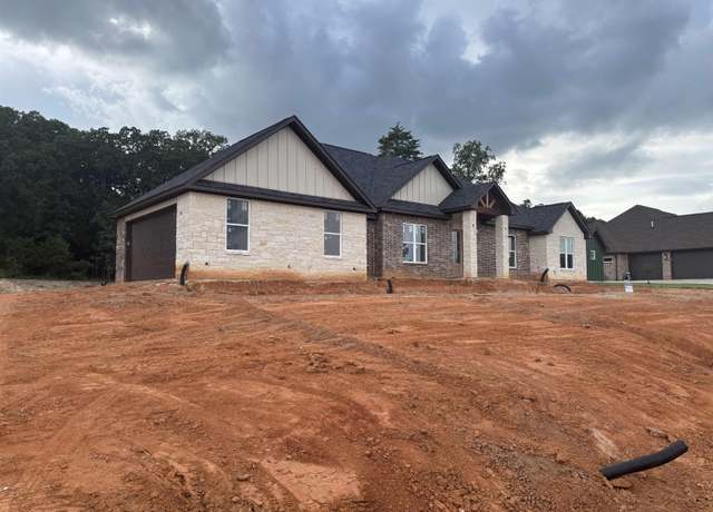 Property at 14713 Woodland Creek Dr, Tyler, TX 75706, 4 beds, 2.5 baths