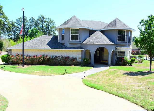 Property at 336 Fernwood Dr, Nacogdoches, TX 75964, 3 beds, 4 baths