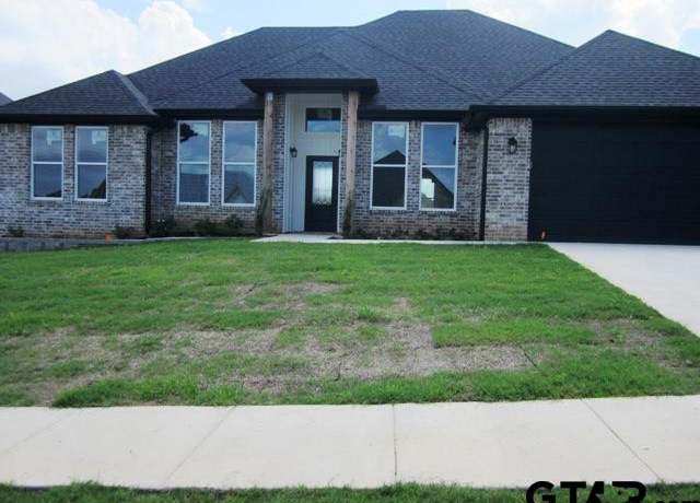 Property at 415 Sides, Bullard, TX 75757, 4 beds, 2.5 baths