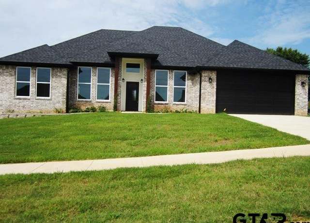 Property at 415 Sides, Bullard, TX 75757, 4 beds, 2.5 baths