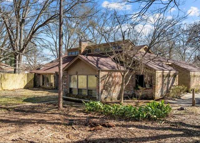 Property at 3300 Old Bullard Rd, Tyler, TX 75701, 4 beds, 3.5 baths