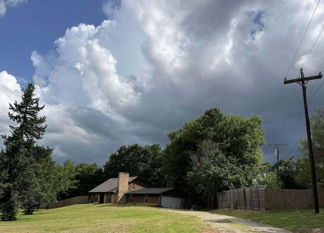 Property at 10816 Mountain View Pl, Whitehouse, TX 75791, 4 beds, 2.5 baths