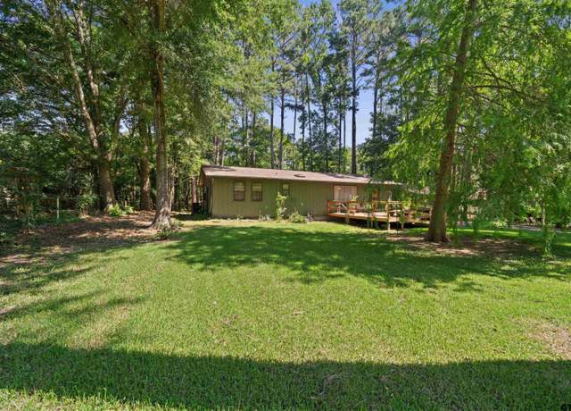 Property at 1629 Pineview Ln, Hideaway, TX 75771, 2 beds, 2 baths