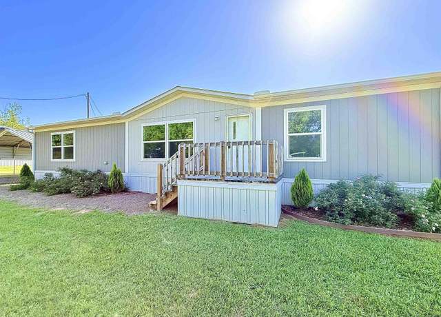Property at 155 E Cr 2118, Longview, TX 75603, 3 beds, 2 baths