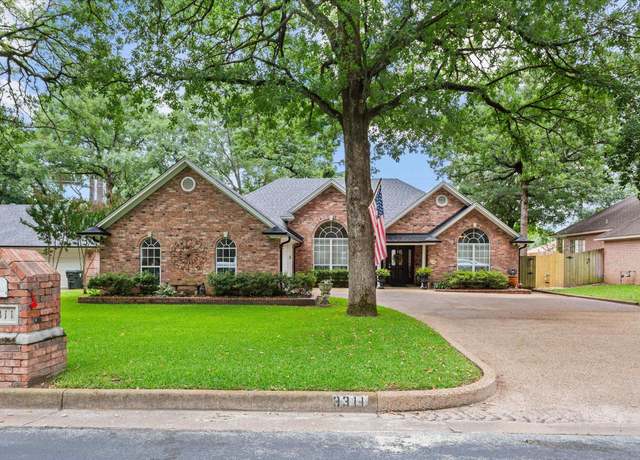 Property at 3311 Oak Village Dr, Tyler, TX 75707, 3 beds, 2 baths