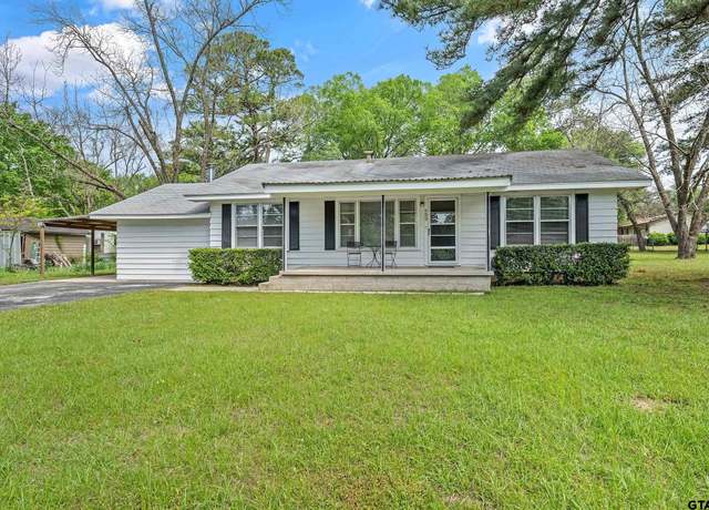 Property at 933 Mimosa St, Mineola, TX 75773, 3 beds, 2 baths
