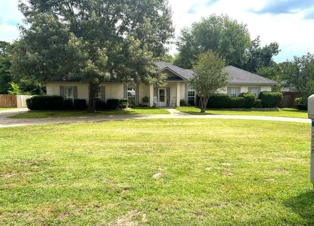 Property at 830 County Road 2220, Mineola, TX 75773, 3 beds, 2 baths