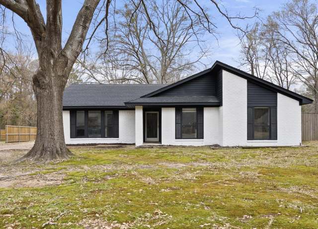 Property at 1637 Pineview Ln, Hideaway, TX 75771, 3 beds, 2 baths