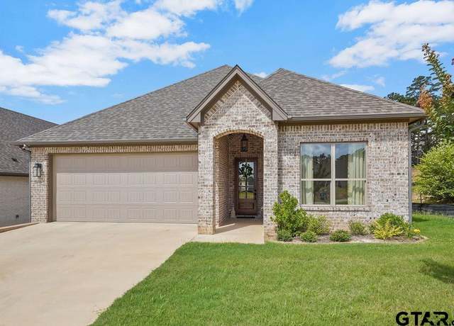 Property at 9232 Villas Ct, Tyler, TX 75703, 3 beds, 2 baths