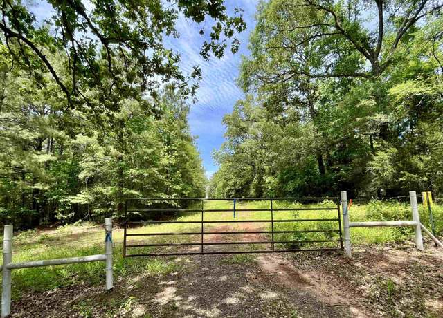 Property at 3825 Fm 2064n, Troup, TX 75789
