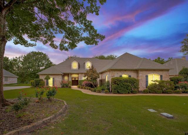 Property at 210 Bayhills Dr, Hideaway, TX 75771, 4 beds, 3 baths