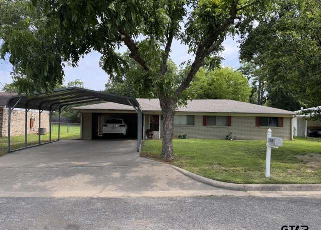 Property at 312 Henderson St, Mount Pleasant, TX 75455, 3 beds, 2 baths