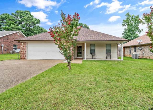 Property at 518 Neches Dr, Chandler, TX 75758, 3 beds, 2 baths