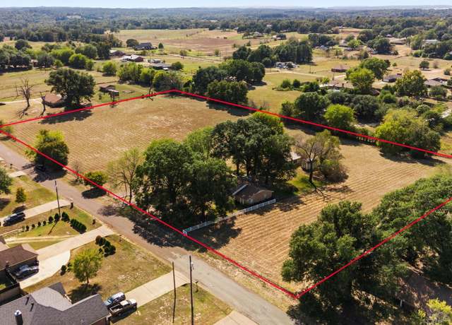 Property at 12722 Cr 1139, Tyler, TX 75709, 3 beds, 2 baths