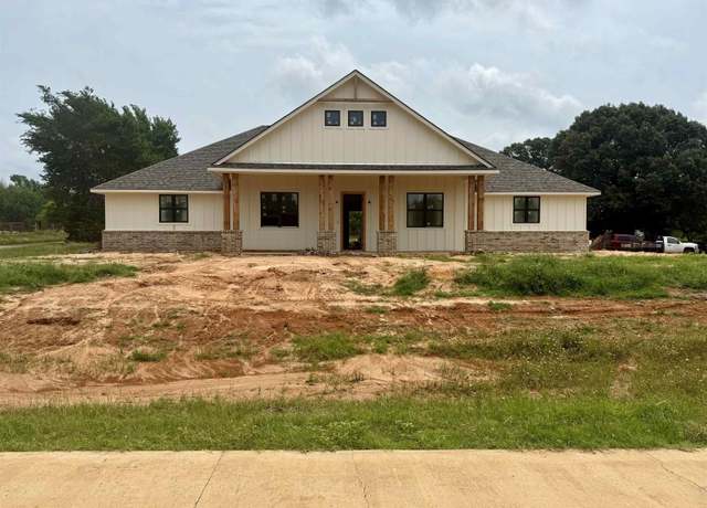 Property at 13998 Cedar Vista Ln, Tyler, TX 75704, 4 beds, 2.5 baths