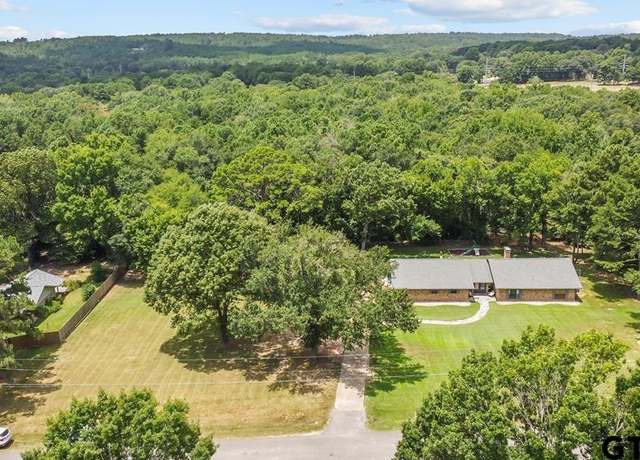 Property at 2609 Timberline Trl, Palestine, TX 75803, 3 beds, 2 baths