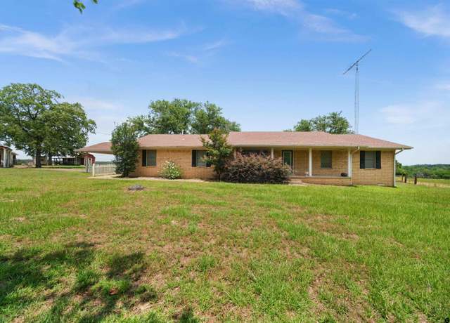 Property at 16984 County Road 43, Tyler, TX 75704, 3 beds, 3 baths