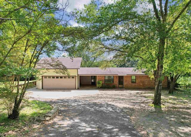 Property at 1865 Locust Rd, Gilmer, TX 75644, 4 beds, 2.5 baths