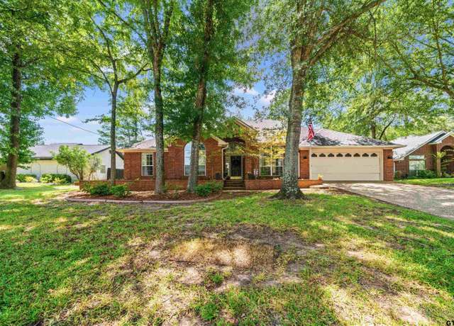 Property at 11213 Chasewood Dr, Tyler, TX 75703, 3 beds, 2 baths