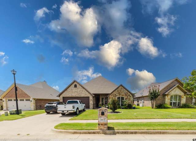 Property at 18870 Bur Oak Ct, Flint, TX 75762, 4 beds, 2 baths