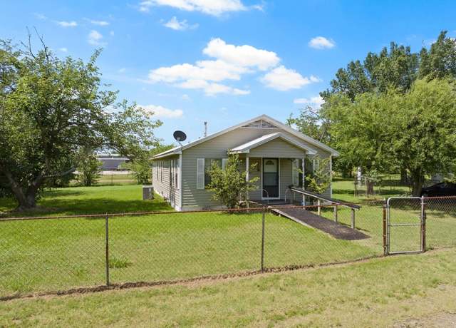 Property at 708 Leak St, Talco, TX 75487, 3 beds, 1 bath