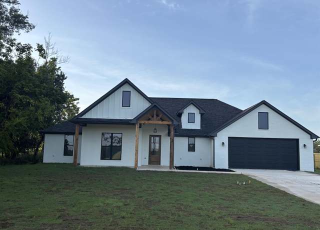 Property at 15714 County Road 436, Lindale, TX 75771, 4 beds, 3 baths