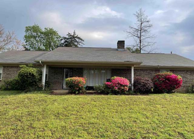 Property at 1017 David Dr, Tyler, TX 75703, 3 beds, 2 baths