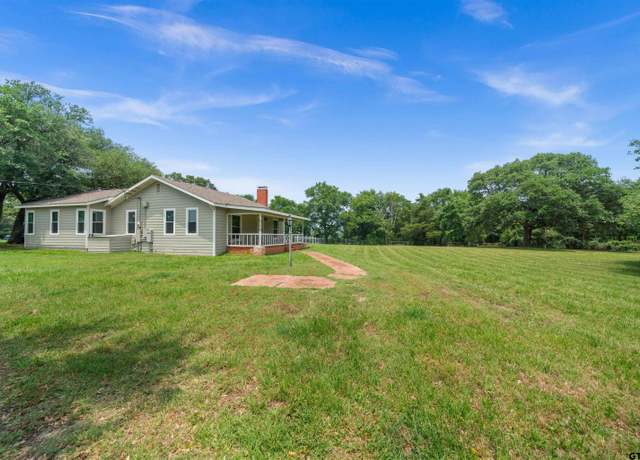 Property at 1901 Byrd Rd, Jacksonville, TX 75766, 4 beds, 3 baths