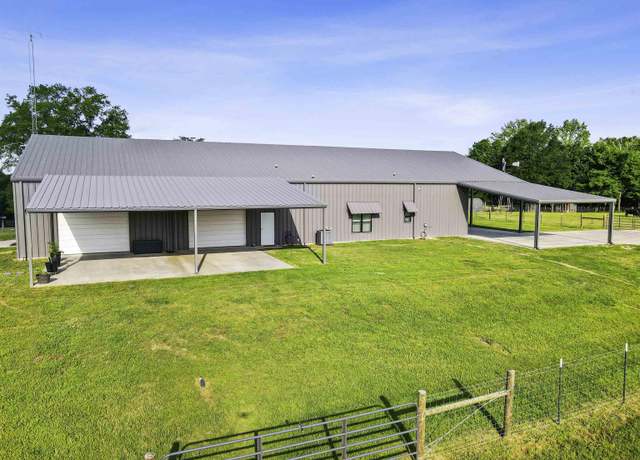 Property at 1132 Cr 4470, Winnsboro, TX 75494, 3 beds, 2.5 baths