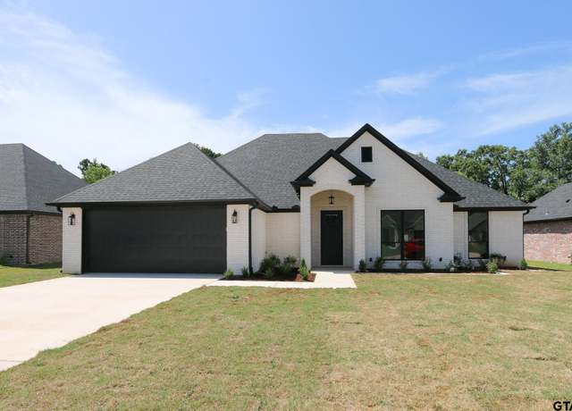 Property at 11905 Gillian Ct, Tyler, TX 75703, 4 beds, 2 baths