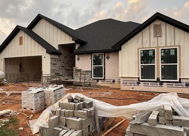 Property at 15564 County Road 434, Lindale, TX 75771, 4 beds, 2 baths