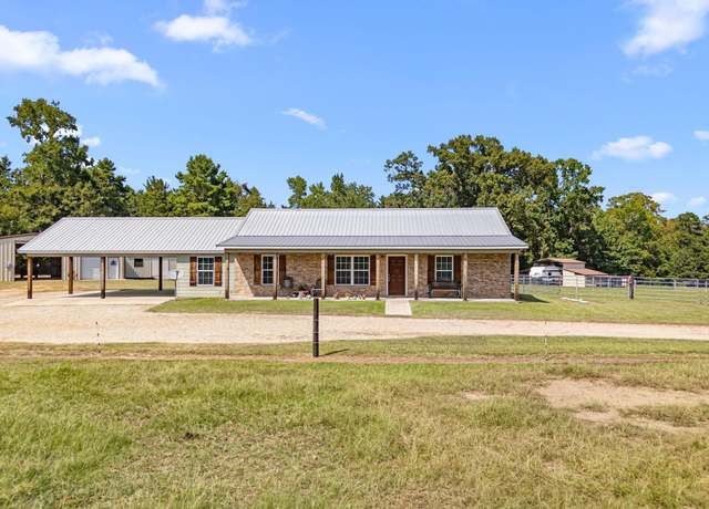 Property at 1015 Cr 4701, Troup, TX 75789, 3 beds, 2 baths