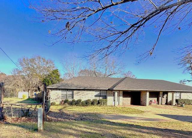 Property at 507 E Ayers St, Frankston, TX 75763, 4 beds, 2 baths