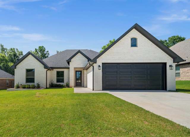 Property at 1838 Rocky Mtn, Tyler, TX 75703, 4 beds, 3 baths