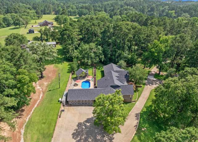 Property at 19678 C R 4125, Lindale, TX 75771, 4 beds, 3.5 baths