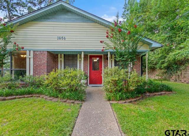 Property at 1656 Pineview Ln, Hideaway, TX 75771, 3 beds, 2 baths