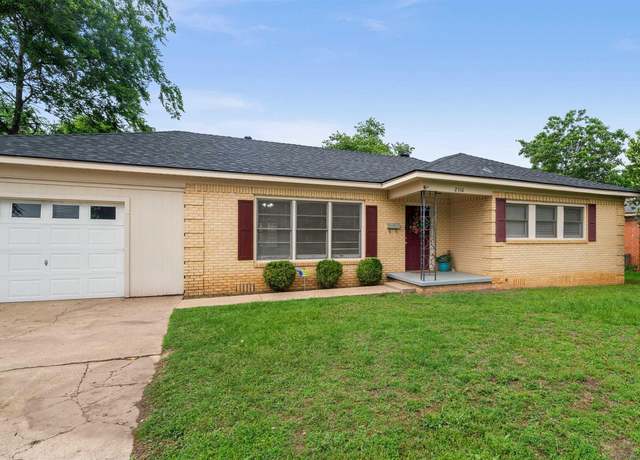 Property at 2110 Airline Dr, Tyler, TX 75701, 3 beds, 1.5 baths
