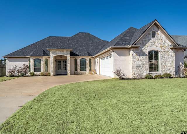 Property at 204 Winged Foot Dr, Hideaway, TX 75771, 3 beds, 2.5 baths