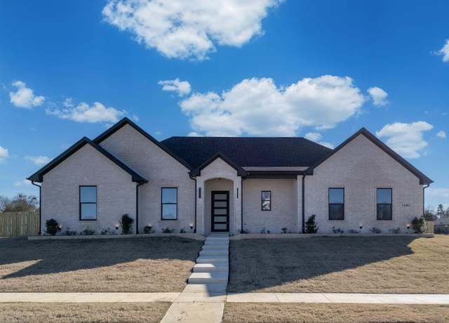 Property at 11451 Tucker Cir, Flint, TX 75762, 4 beds, 3 baths