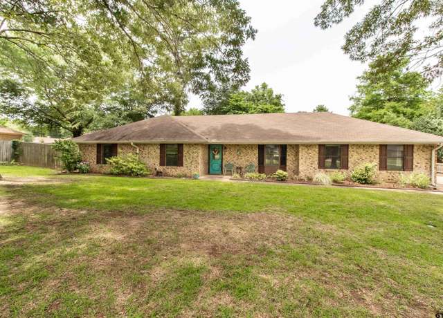 Property at 354 Royal Cir, Whitehouse, TX 75791, 4 beds, 2 baths
