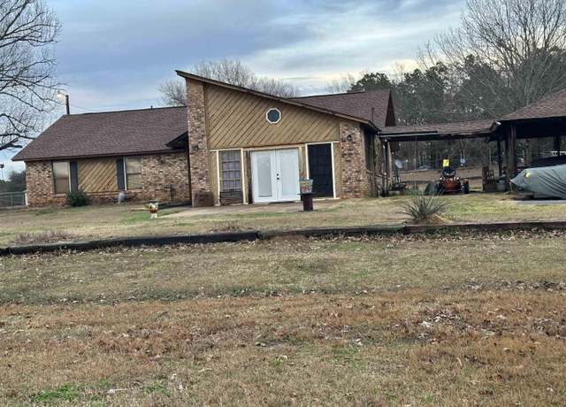 Property at 8338 Cr 428, Tyler, TX 75704, 3 beds, 2 baths
