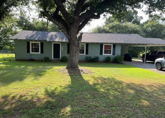 Property at 400 Hargis Dr, Overton, TX 75684, 3 beds, 1 bath