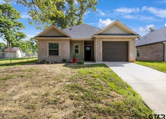 Property at 2609 Tulsa St, Tyler, TX 75702, 3 beds, 2 baths
