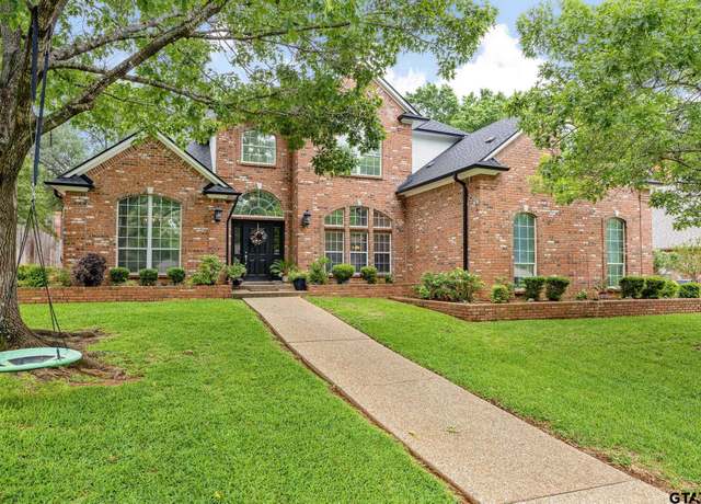 Property at 4802 Hallye Ln, Tyler, TX 75703, 4 beds, 2.5 baths
