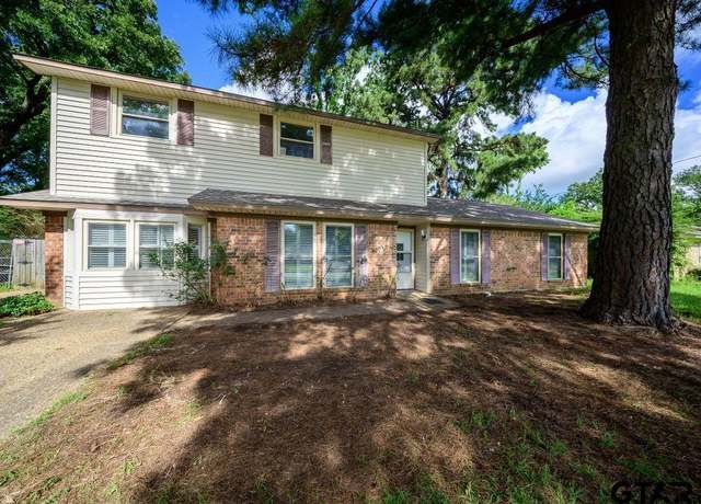 Property at 411 Lakeview St, Whitehouse, TX 75791, 4 beds, 3 baths