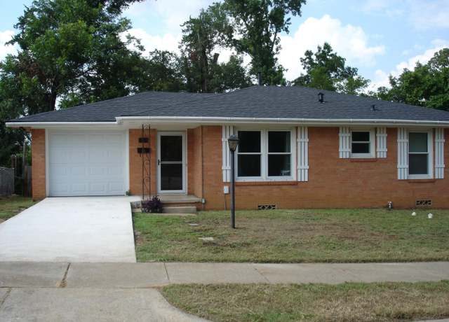 Property at 1516 E Hankerson, Tyler, TX 75701, 3 beds, 2 baths