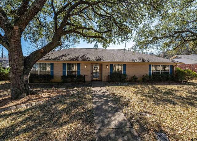 Property at 310 Carriage Dr, Tyler, TX 75703, 3 beds, 2 baths