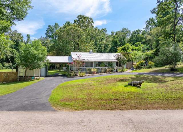 Property at 21010 W Grove Club Lake Rd, Whitehouse, TX 75791, 3 beds, 2 baths