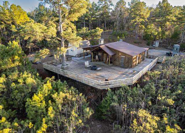 Property at 17070 Cr 4300, Brownsboro, TX 75756, 2 beds, 2.5 baths